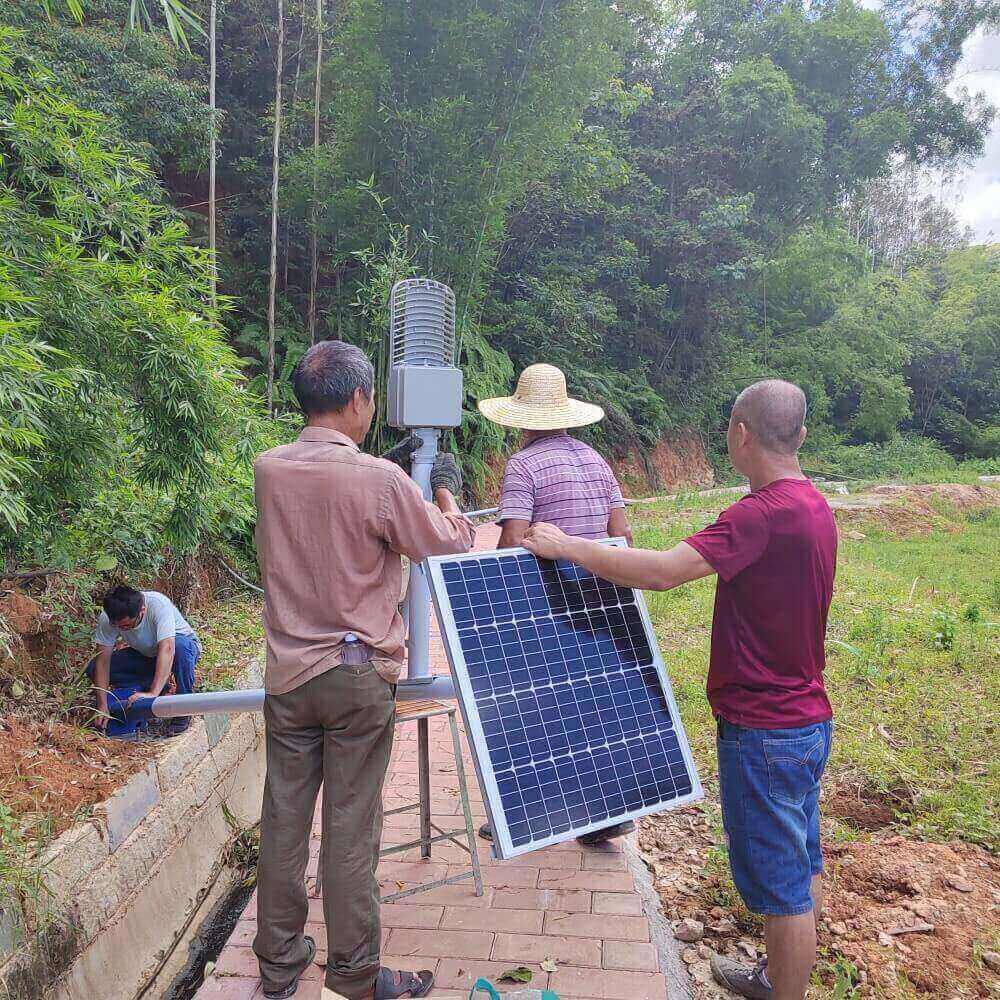 pabrik lampu jalan bertenaga surya